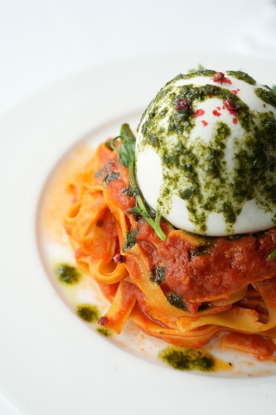 Spaghetti al Pomodoro e Burrata